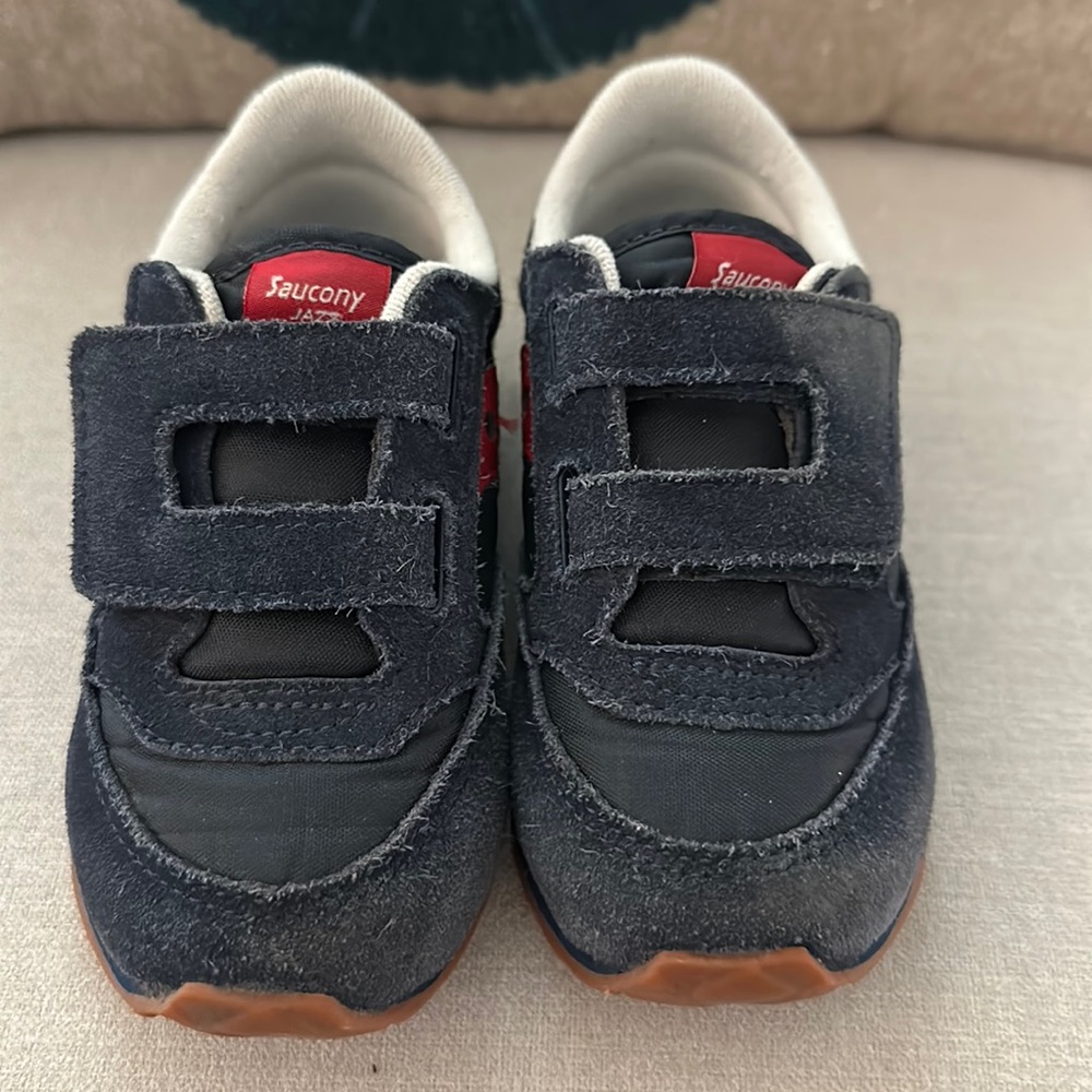 Saucony Tennis Shoes- Velcro